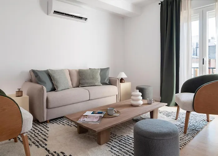 Magno Apartments Real De La Carreteria