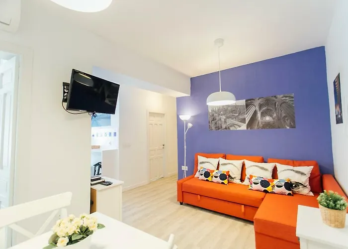 Colorful And Diaphanous- 3Bd 1Bth - Peral