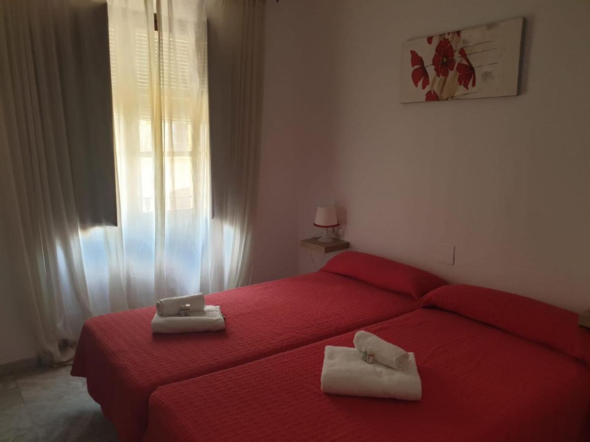 Dona Lola Corner Apartment