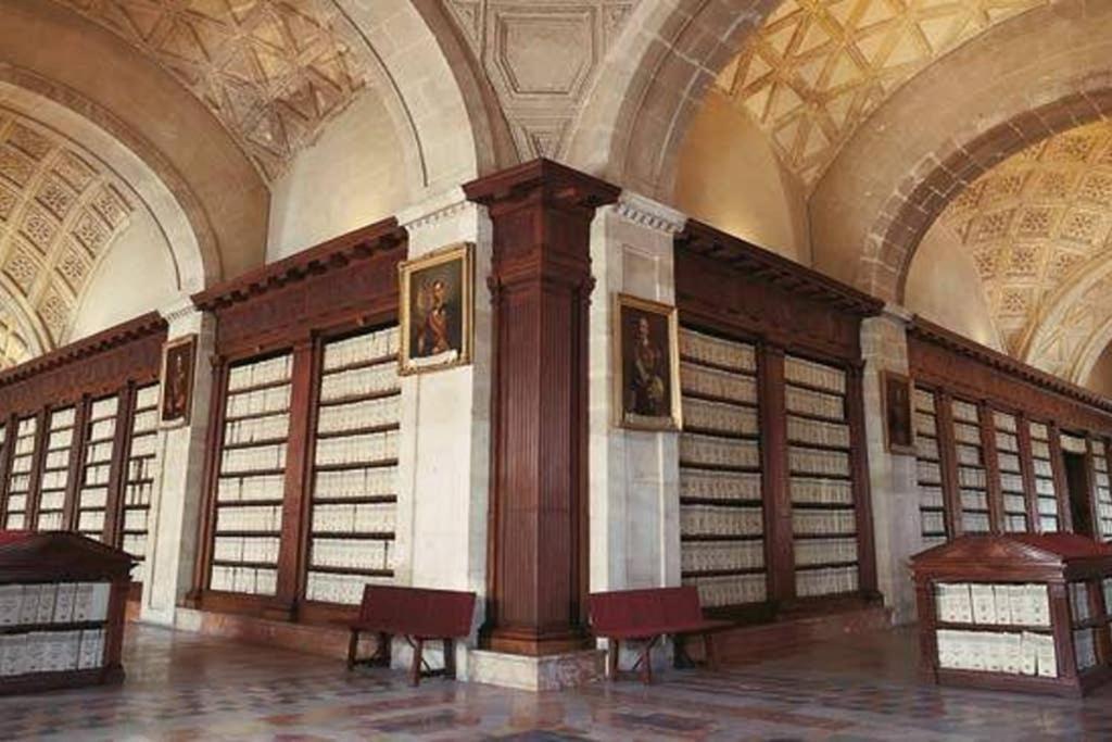 Entero De 170m2 A 1 Min De La Catedral