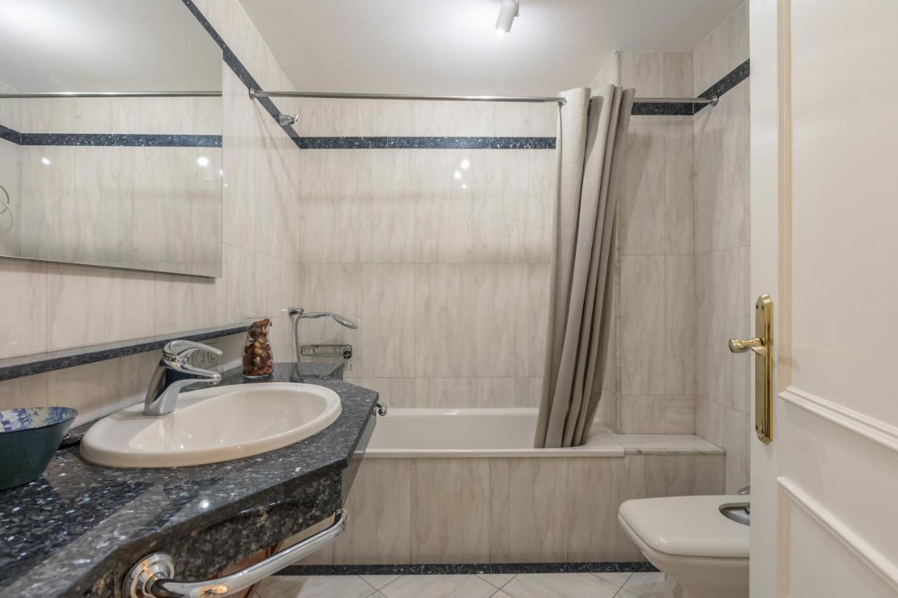 Entero De 170m2 A 1 Min De La Catedral Apartment Seville