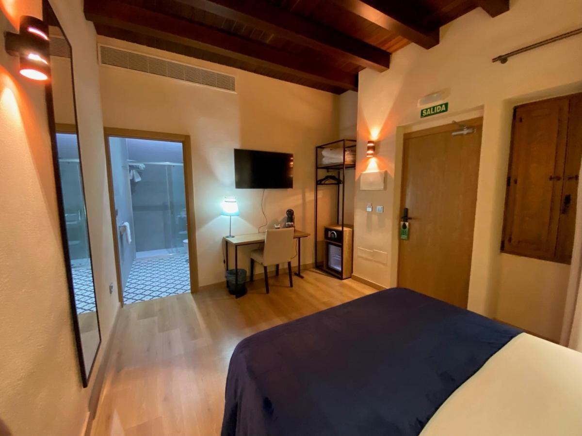 Hemd Puerta Real Boutique Guest house Seville