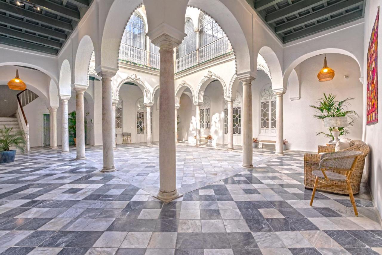 Genteel Palacio Abades * Seville