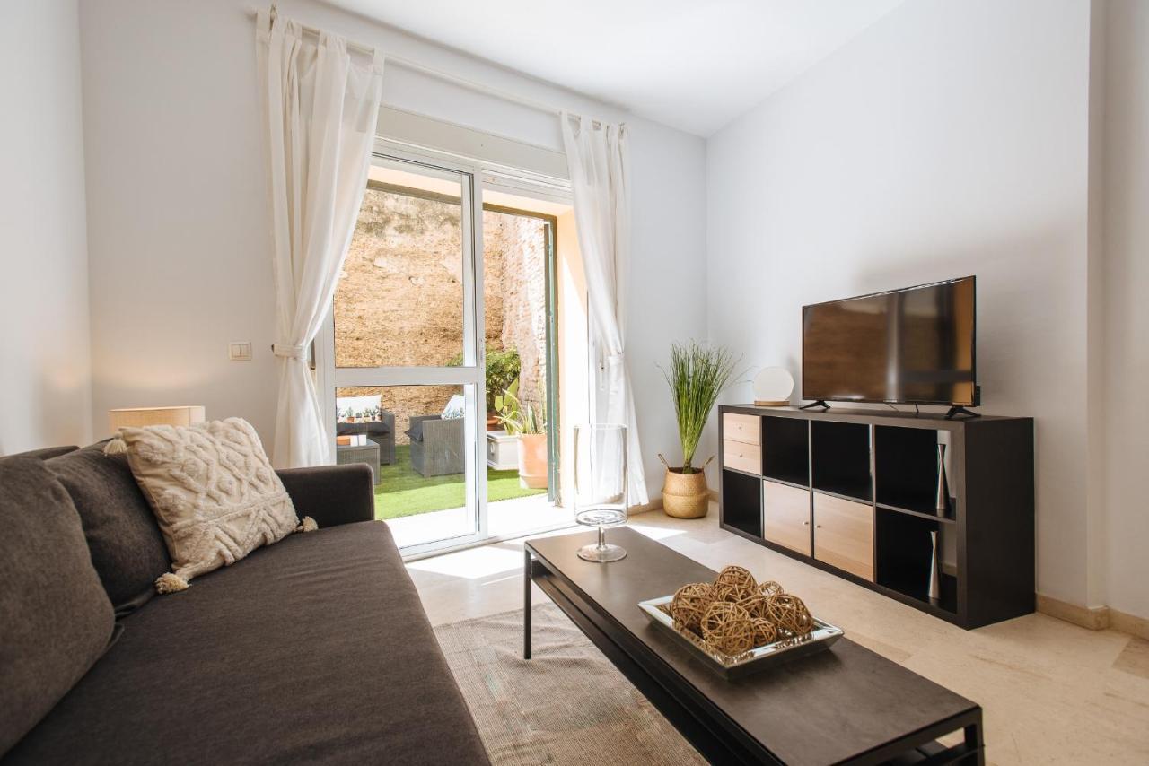 Apartment Sol With Garden Seville