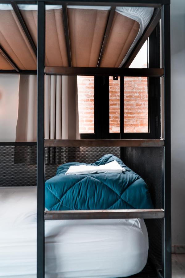 Joy Setas Coworking Hostel Seville