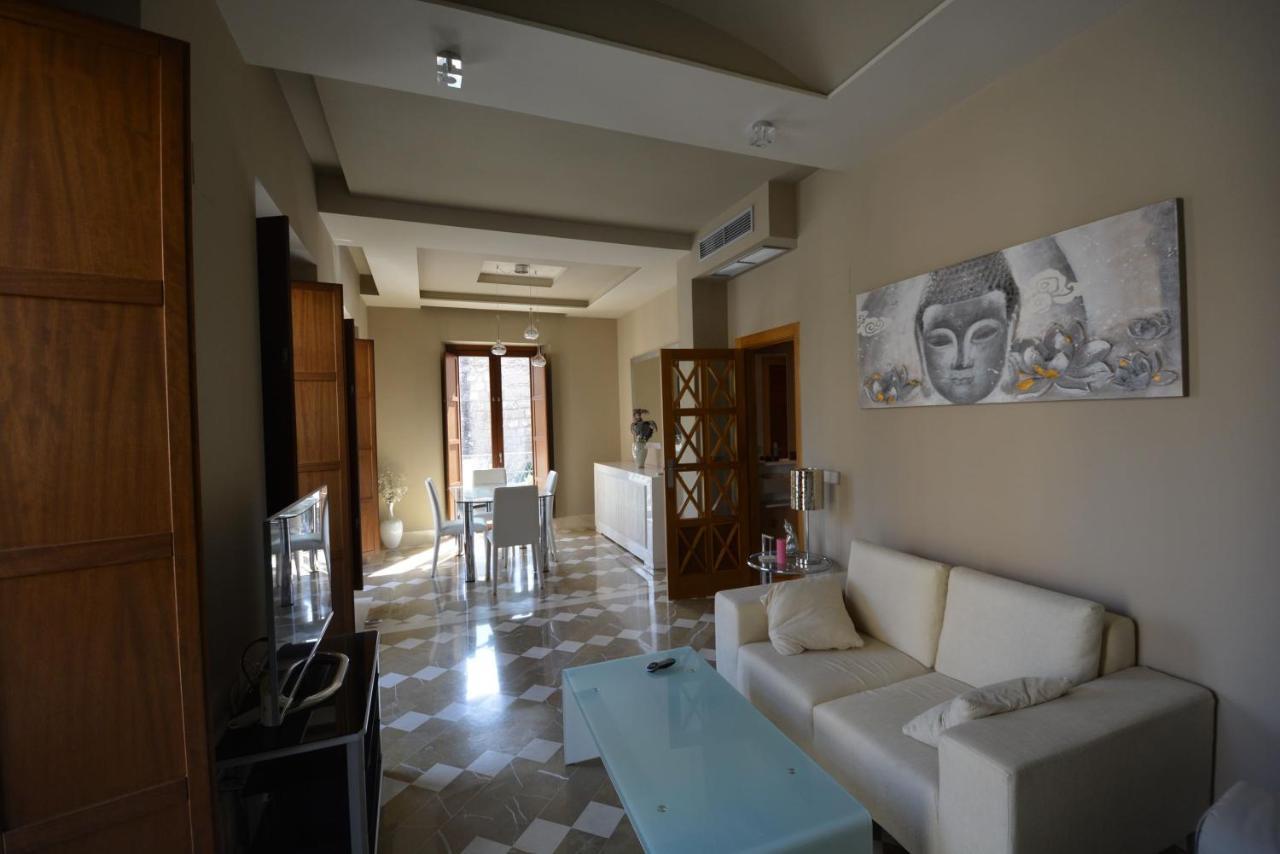 Apartamento Luxury With Views To Alcazar, Cathedral And Giralda.
