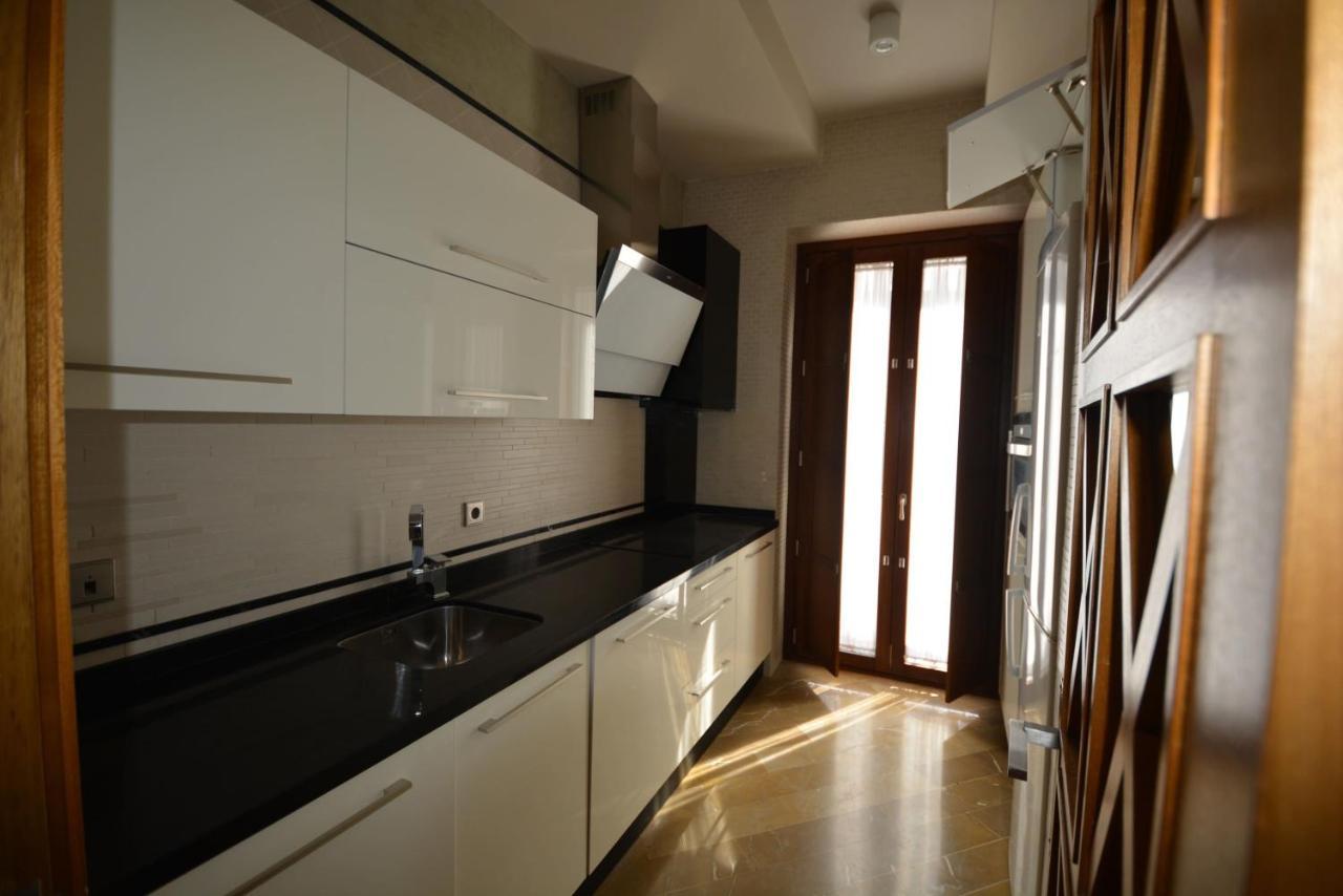Apartamento Luxury With Views To Alcazar, Cathedral And Giralda.