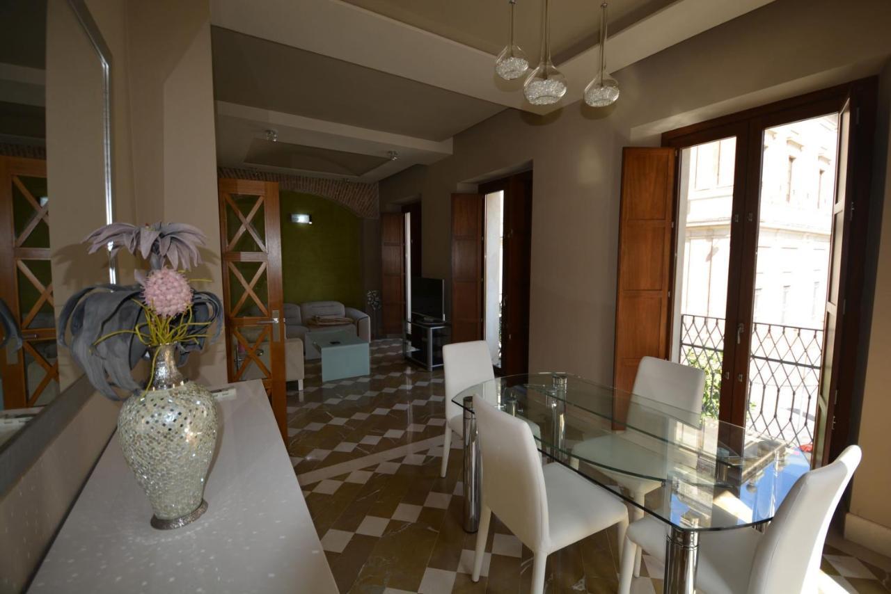 Apartamento Luxury With Views To Alcazar, Cathedral And Giralda.