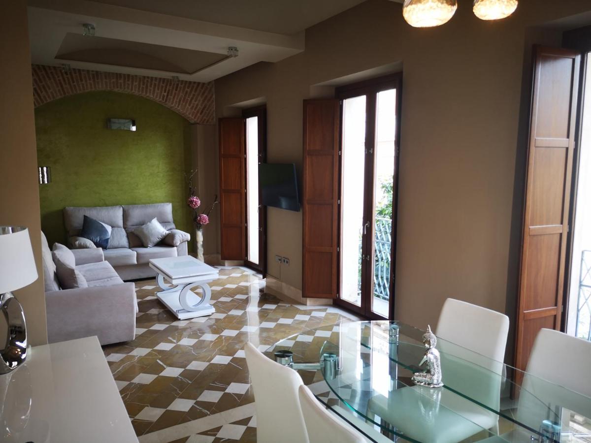 Luxury With Views To Alcazar, Cathedral And Giralda. Apartamento Sevilla