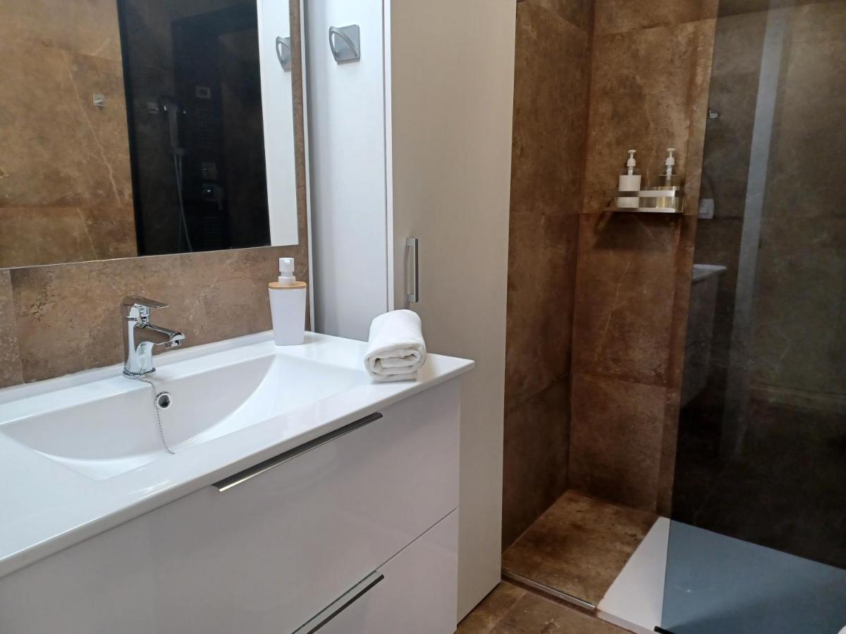 Acogedor Junto A Calle Betis, Triana-los Remedios Apartment *