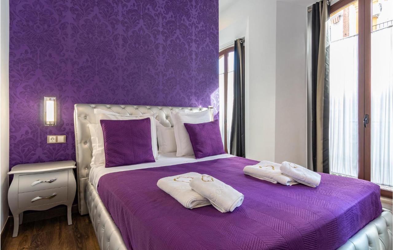 Amazing In With Wifi Apartment