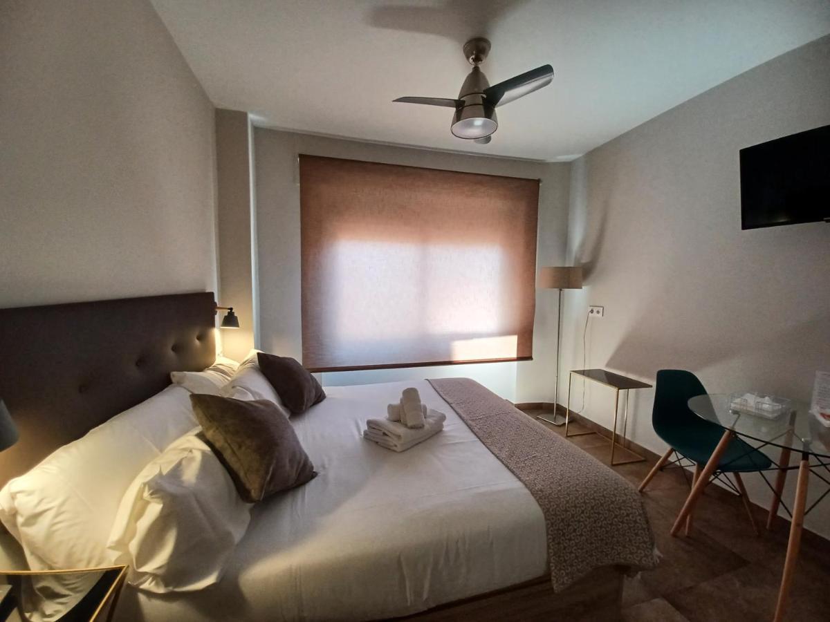 Apartment Acogedor Junto A Calle Betis, Triana-los Remedios Seville