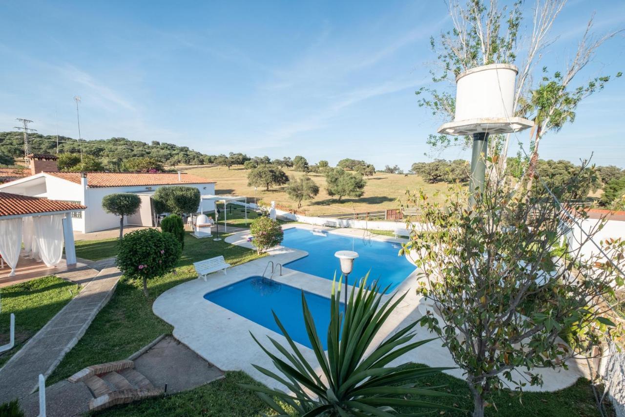 Agradable Con Piscina Сasa de vacaciones *