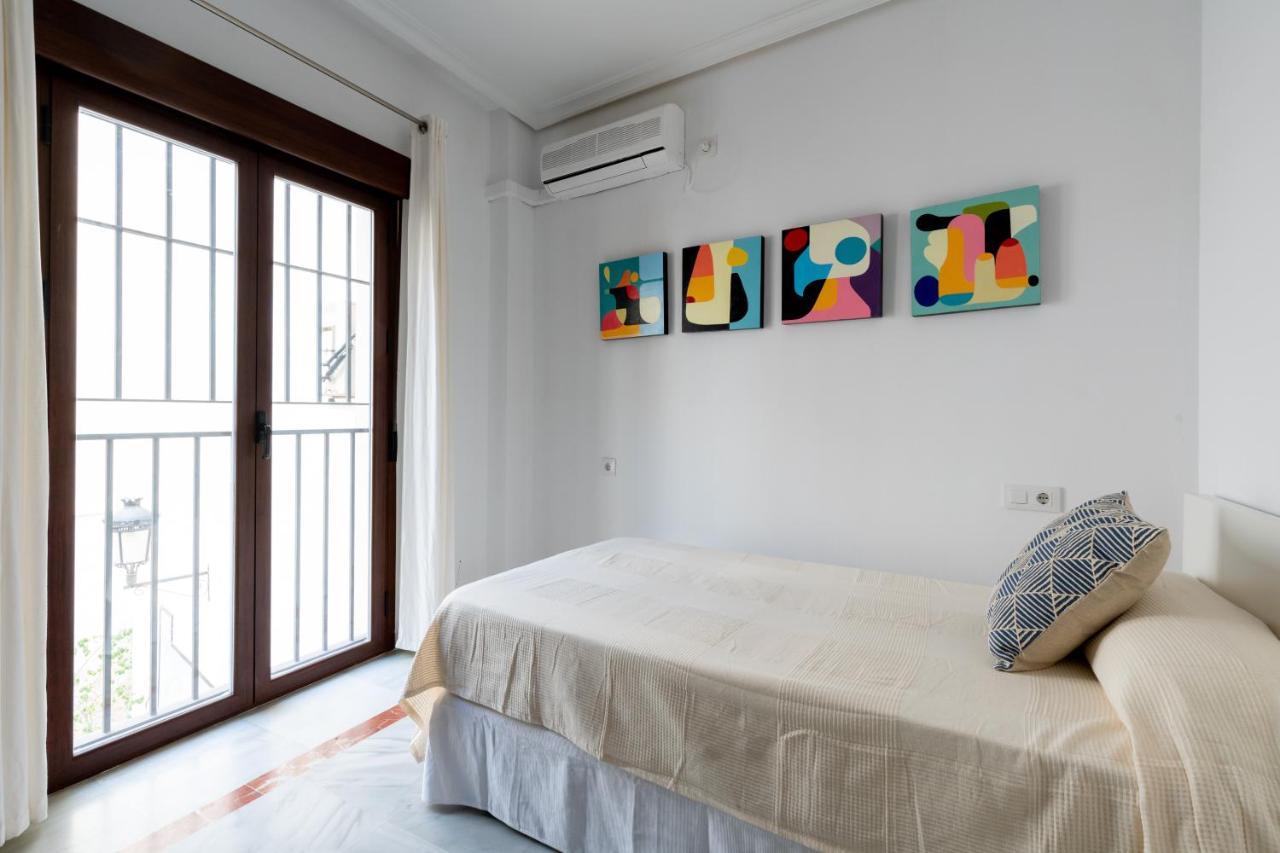 Holi-rent Cuna * Sevilla
