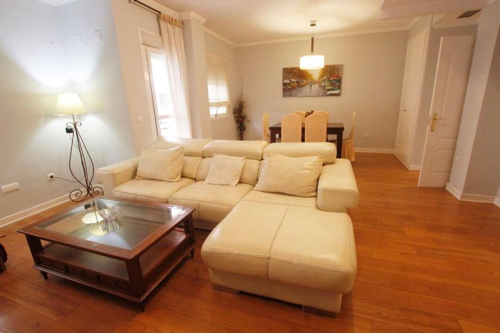 Clasica: Amigos Y Familia. Parking Gratis! Apartment