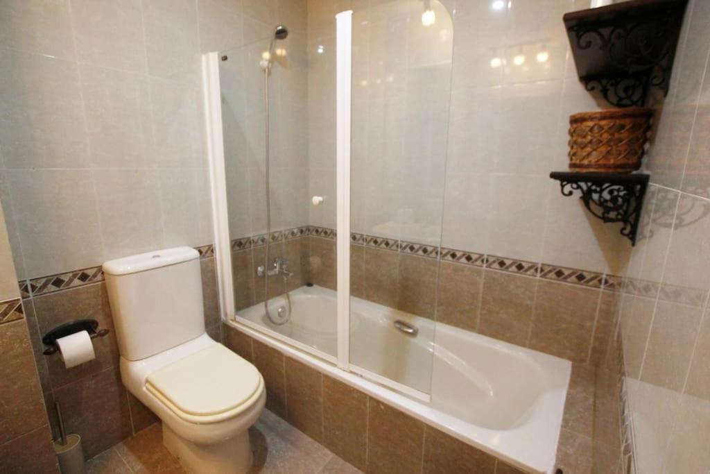 Clasica: Amigos Y Familia. Parking Gratis! Apartment *