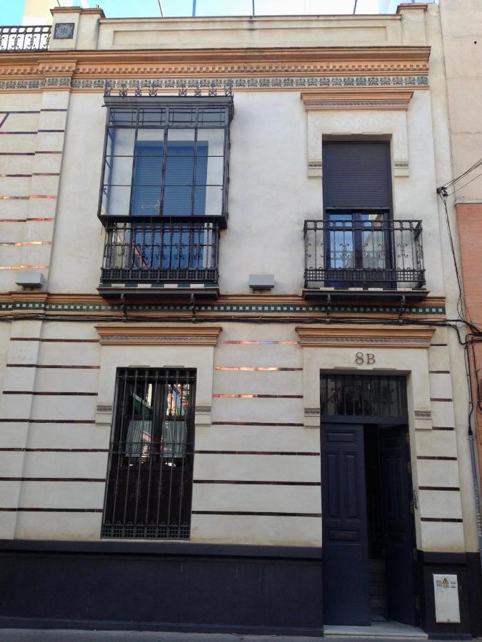 Con Solera En El Corazon De Triana Apartment