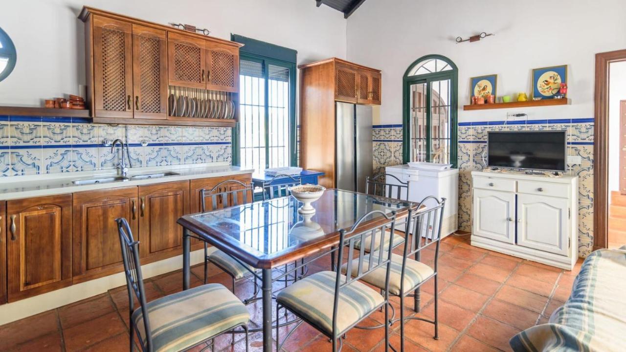 Finca Rural Gorriones El Castillo De Guardas By Ruralidays Seville