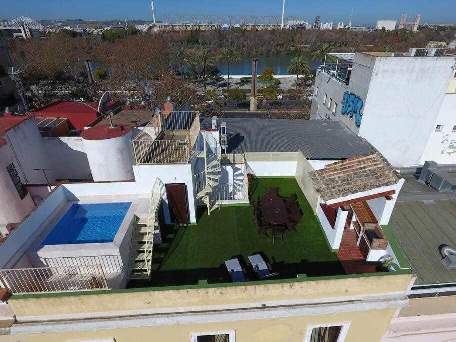 Gran Casa Con Piscina Сasa de vacaciones Sevilla