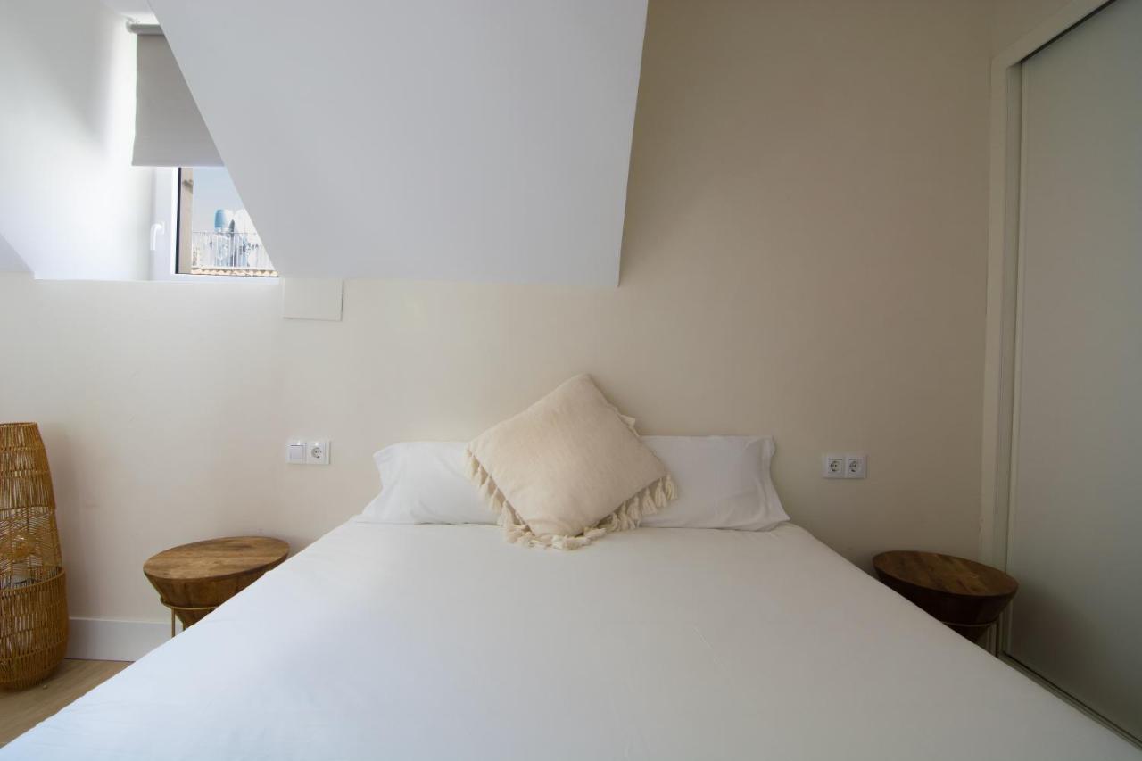 Magna Aparthotel 2*