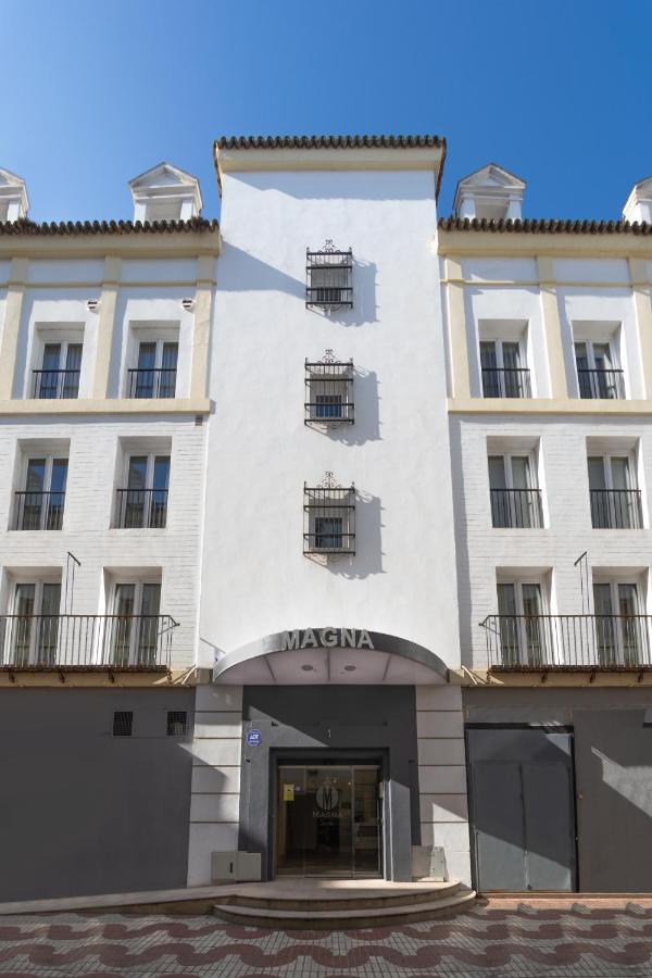 Magna Aparthotel 2*