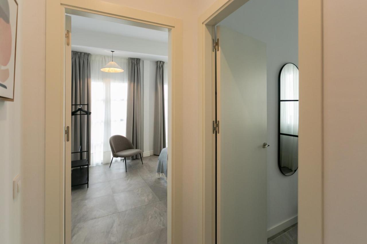 Apartment Lujoso Con Piscina Compartida 2 *