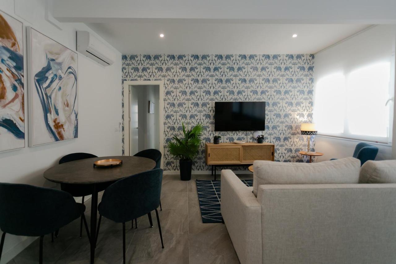 Apartment Lujoso Con Piscina Compartida 2 *