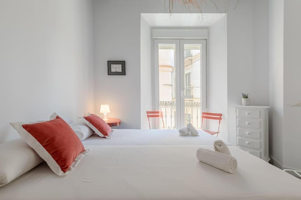 Centrico, Acogedor Y Amplio Piso En Apartment