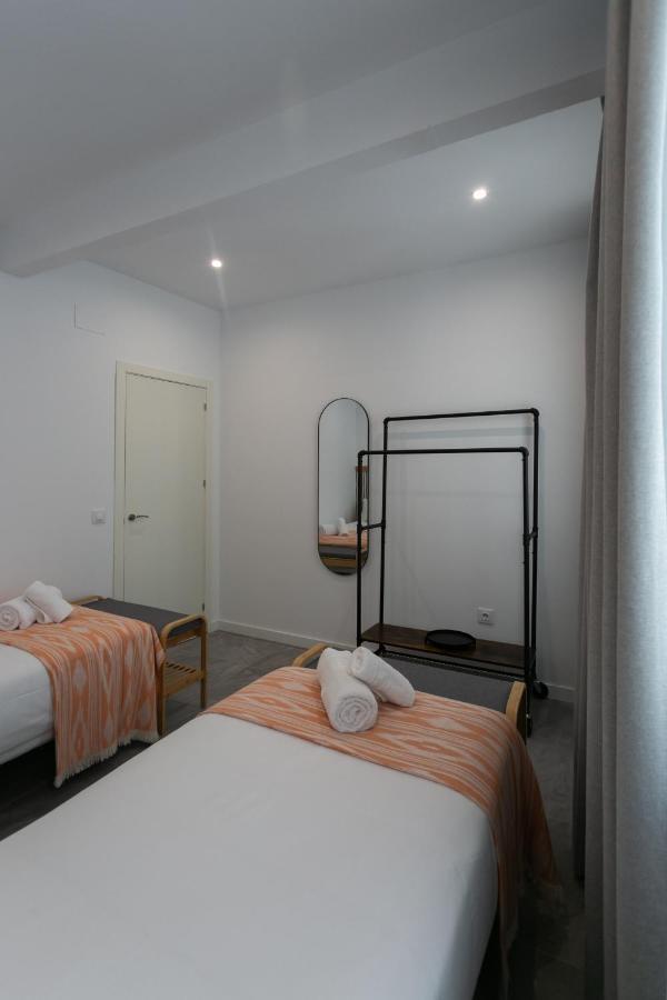 Lujoso Con Piscina Compartida 2 * Seville