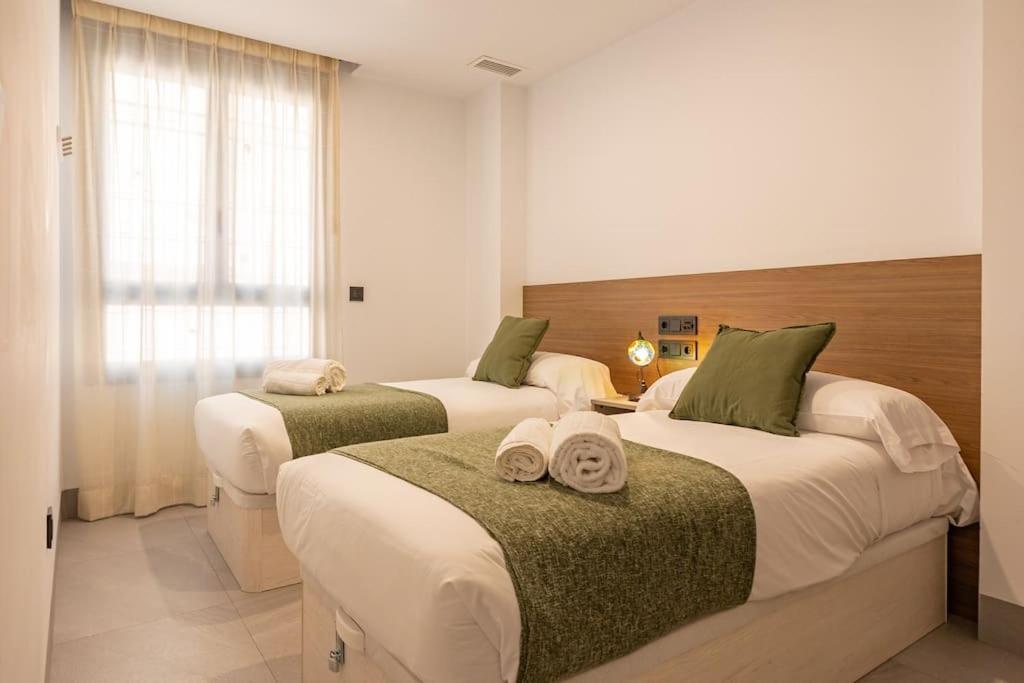 Bajeles Center Deluxe Apartment Seville