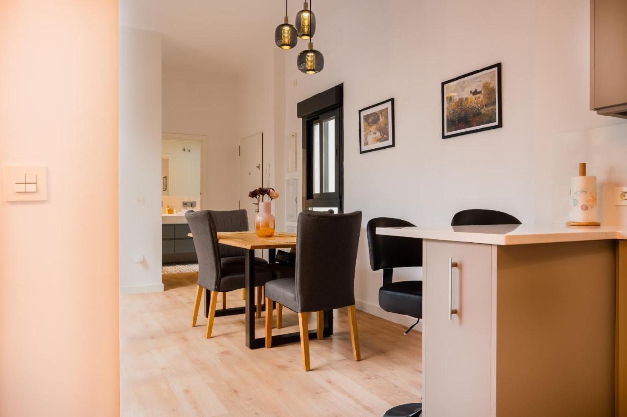 Charming New - Bd 1 Bth - Triana Seville