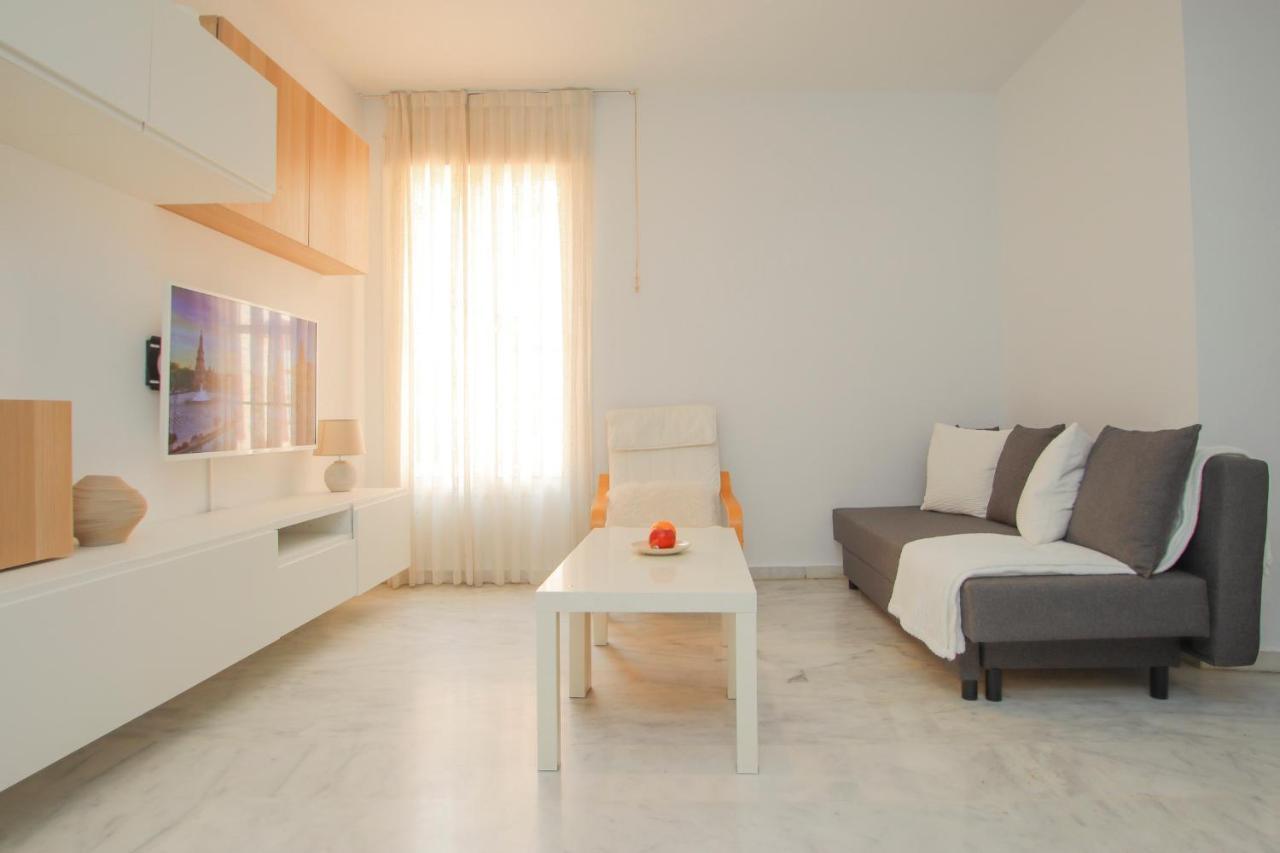 Apartment Modern - Luxe Queen Bed - Walk To Isla Magica Seville