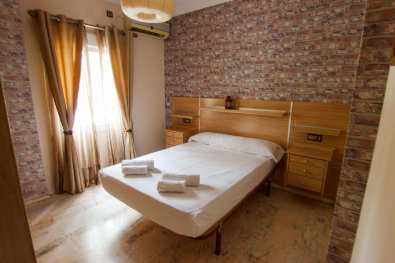 Apartment Rentalsevilla Centrico Apartamento Junto Al Guadalquivir Con Parking Coche Mediano