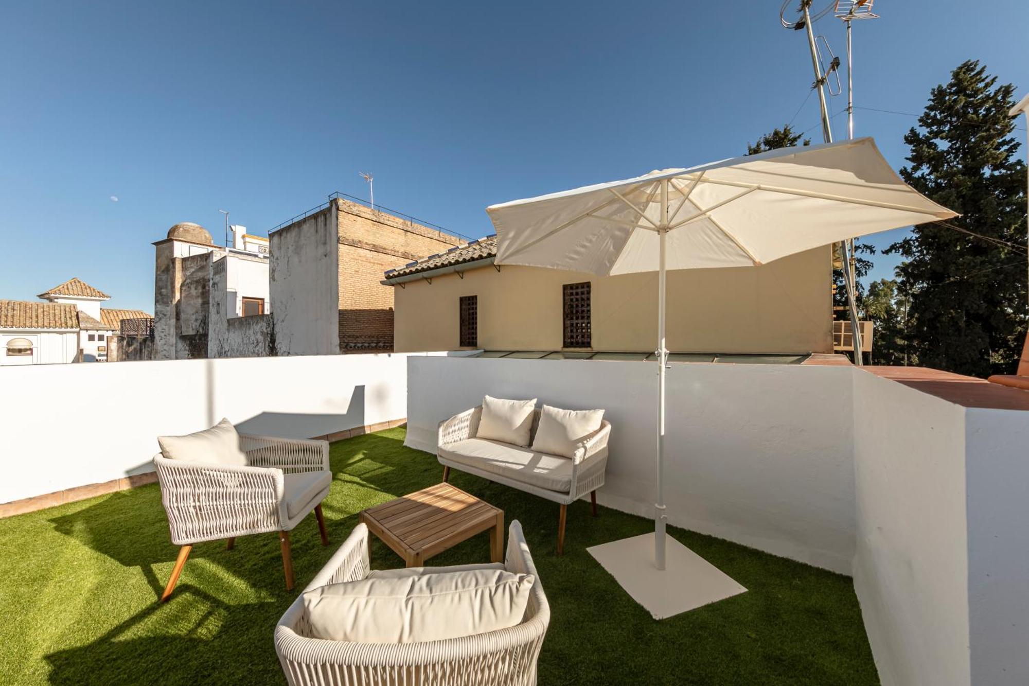 Ohliving Justino * Seville