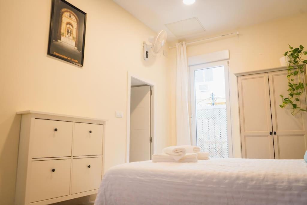 Estudio A Estrenar En Sta Clara Seville