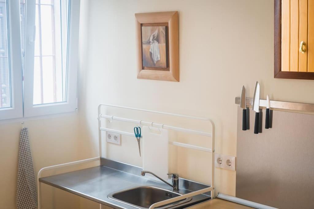 Estudio A Estrenar En Sta Clara * Seville