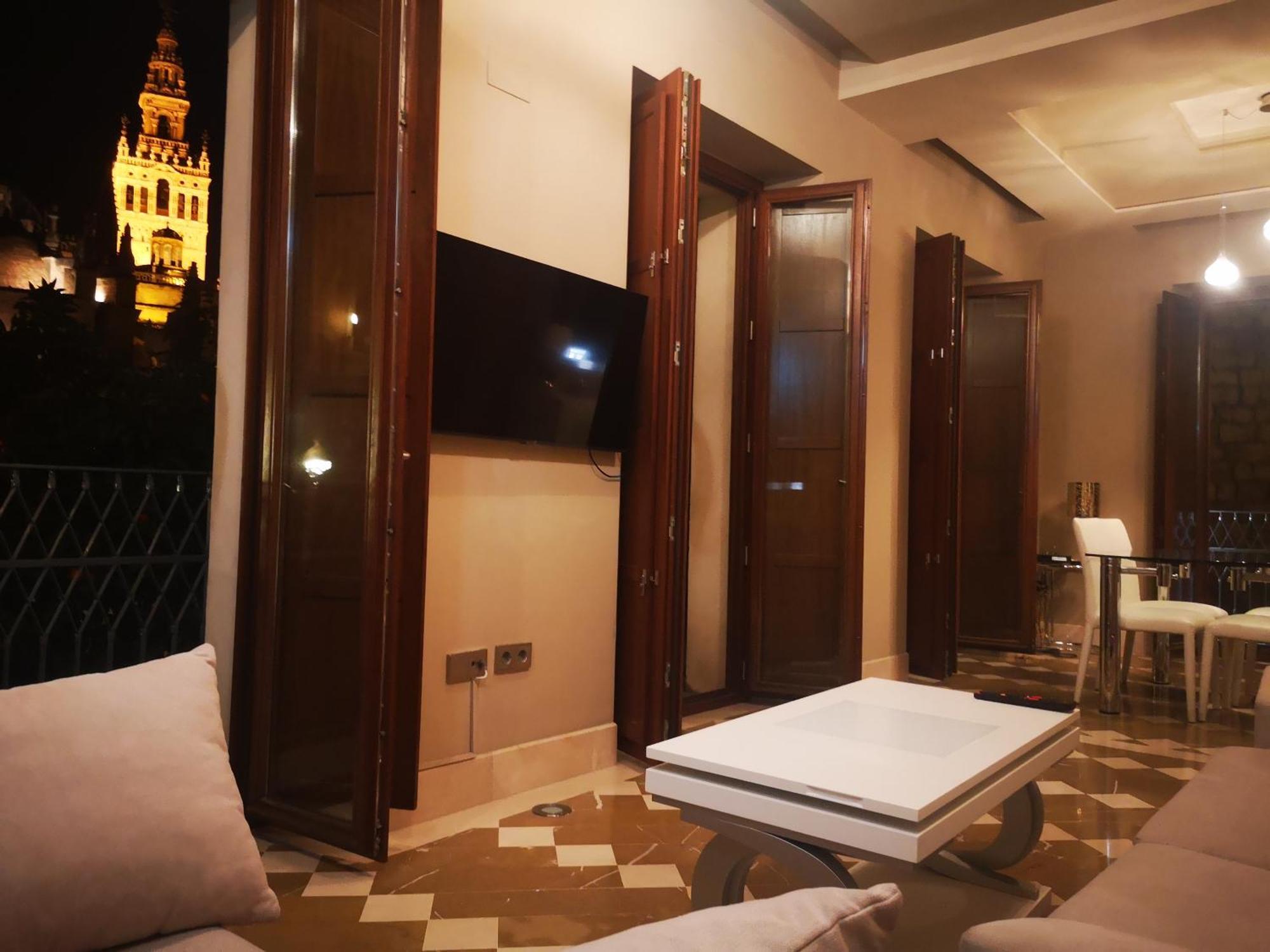 Luxury With Views To Alcazar, Cathedral And Giralda. Apartamento Sevilla
