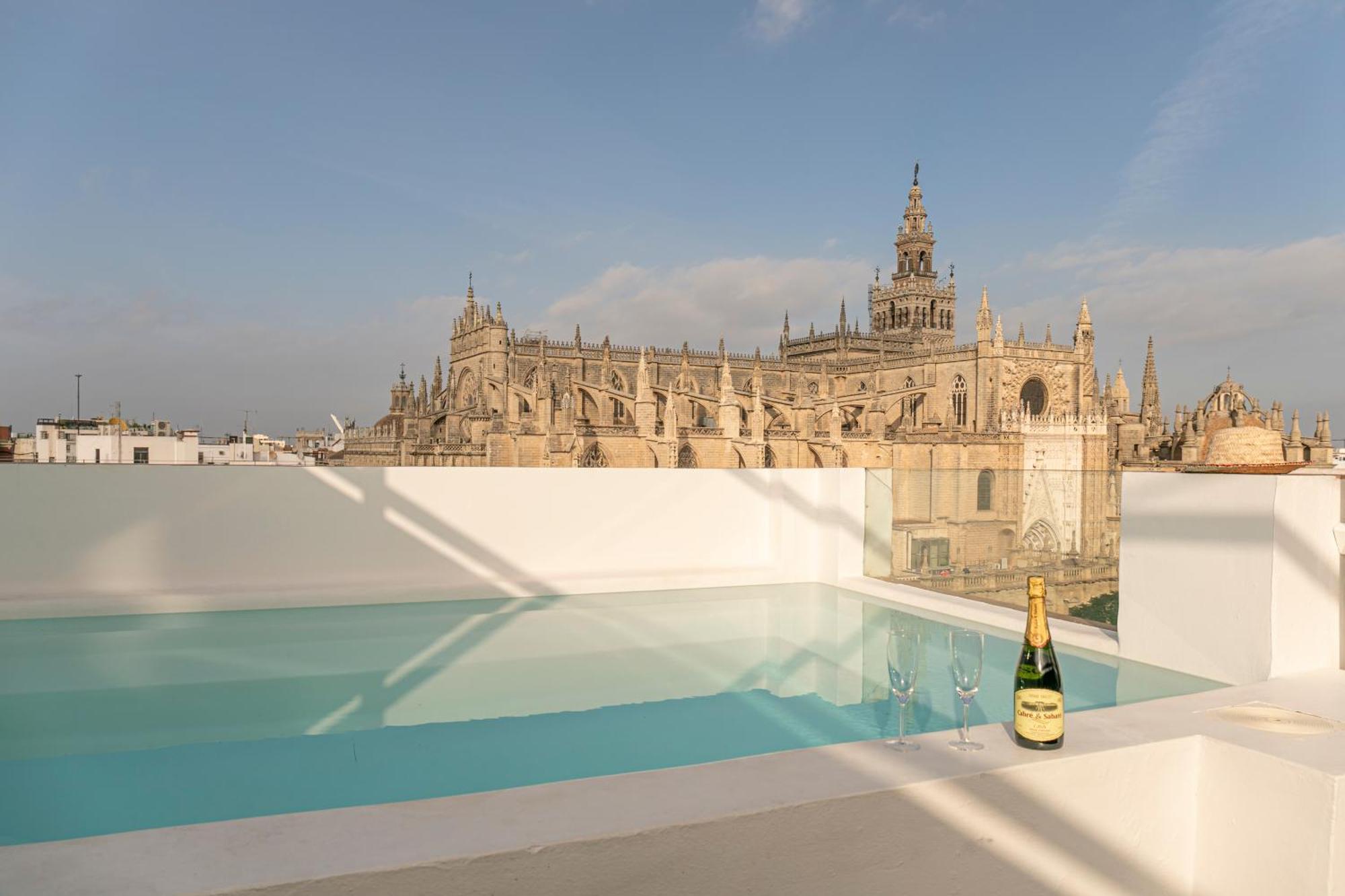 Apartment Isg Modern Atticpool At The Cathedralfree Parking Seville