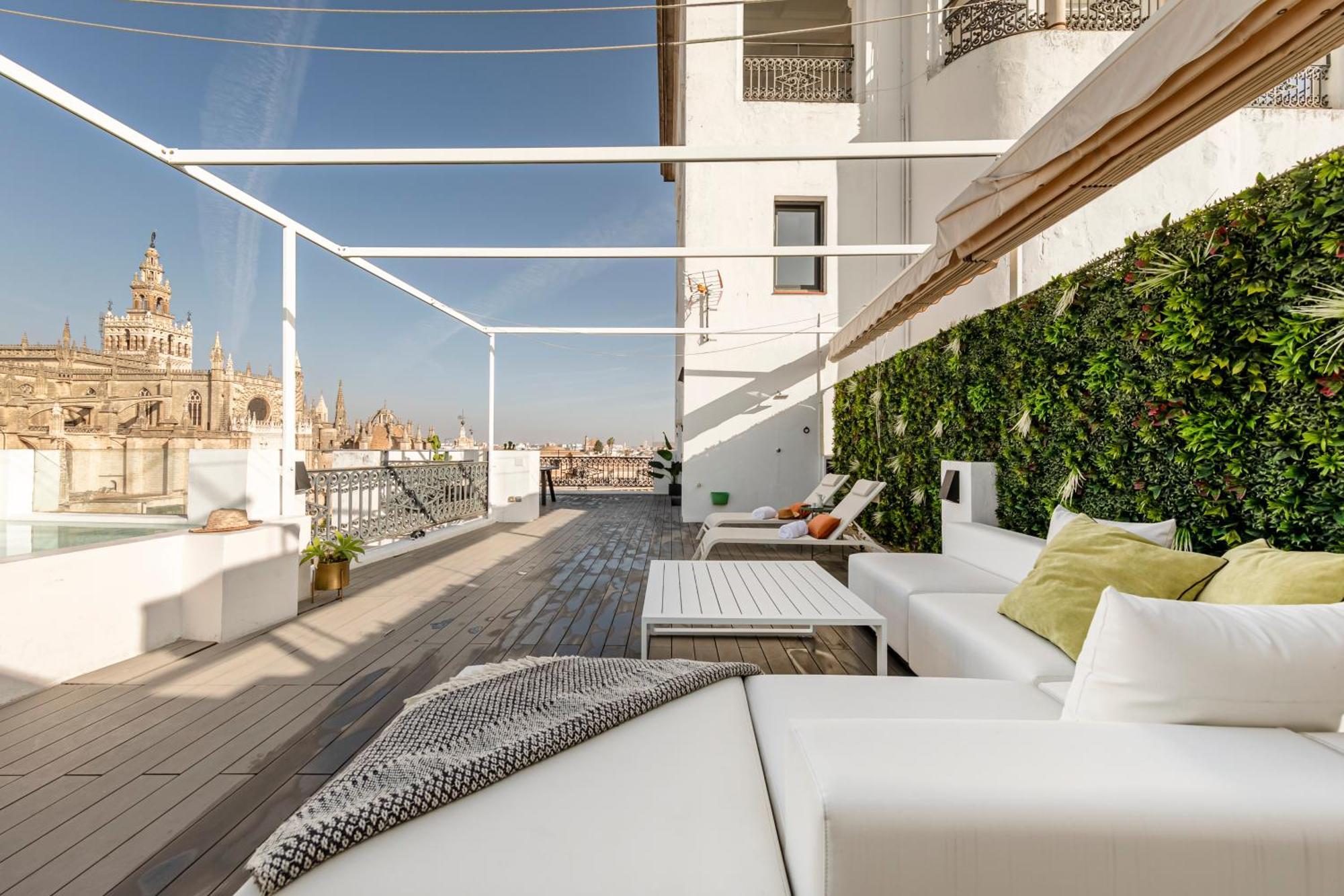 Isg Modern Atticpool At The Cathedralfree Parking Apartment Seville
