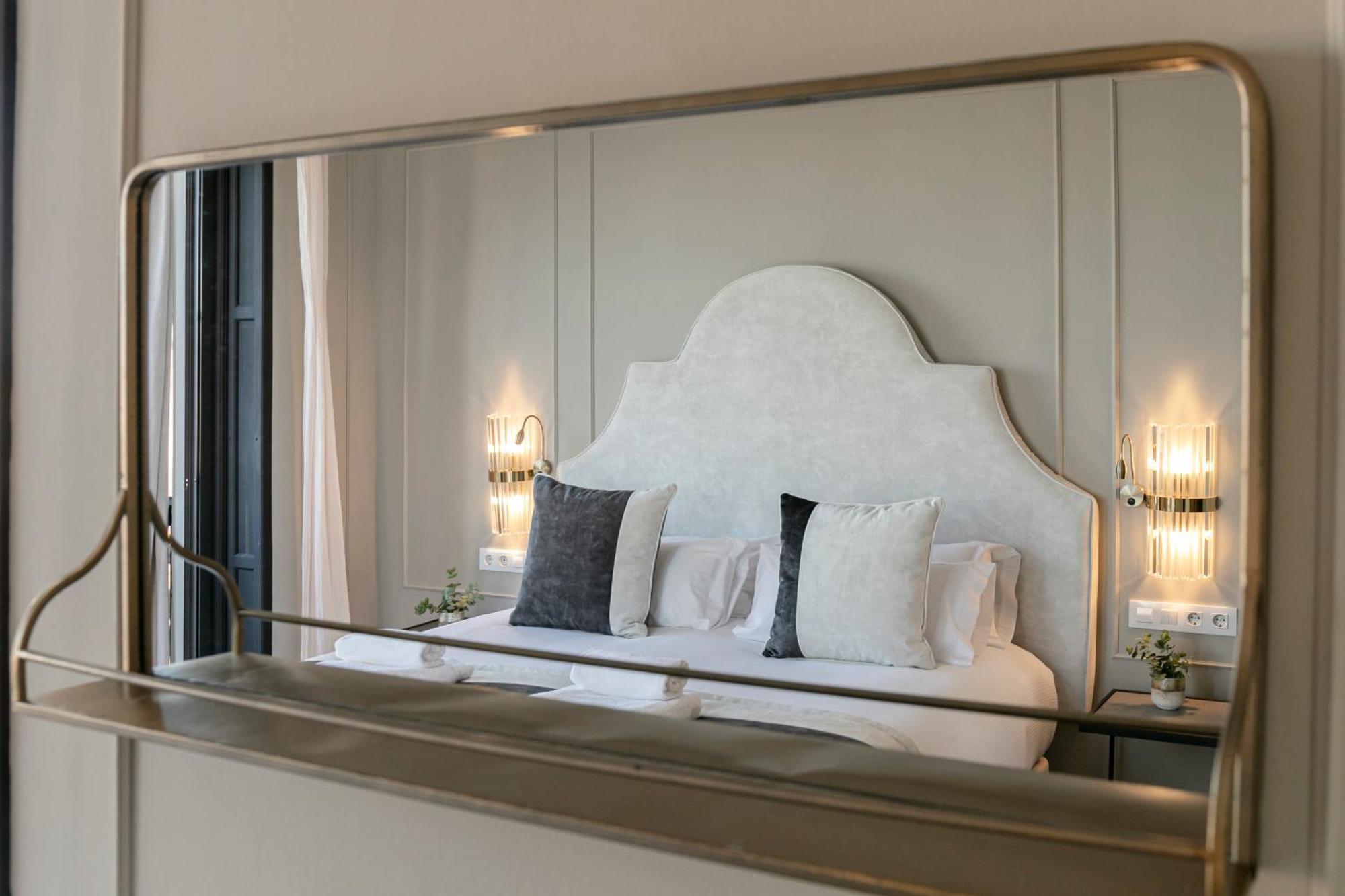 Apartment Isg Modern Atticpool At The Cathedralfree Parking *