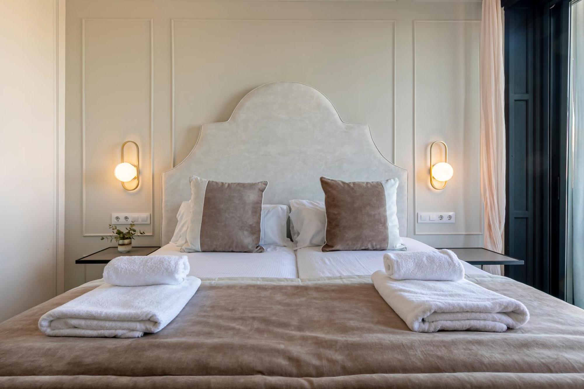 Apartment Isg Modern Atticpool At The Cathedralfree Parking Seville