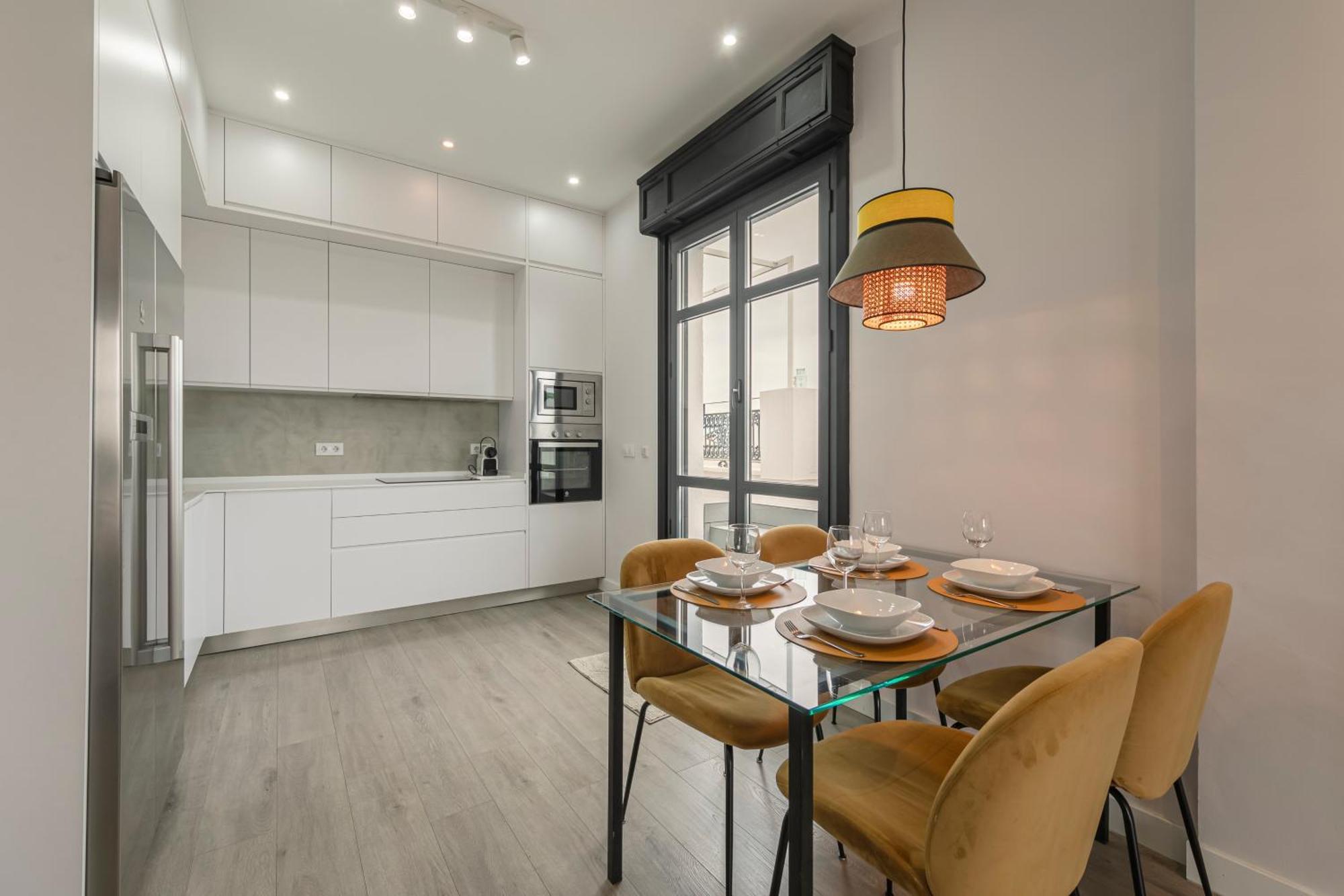 Isg Modern Atticpool At The Cathedralfree Parking Apartment *