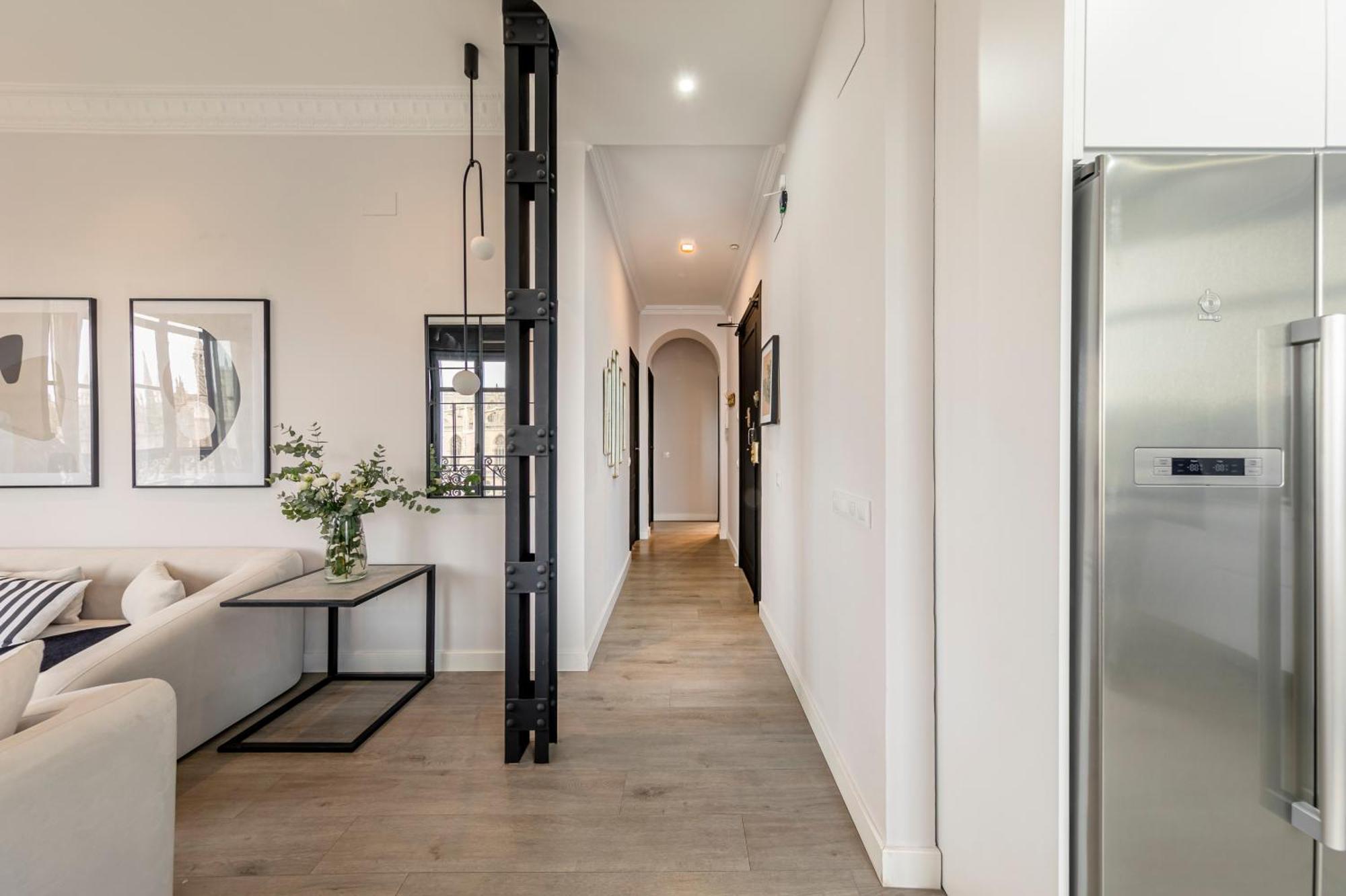 Isg Modern Atticpool At The Cathedralfree Parking * Seville
