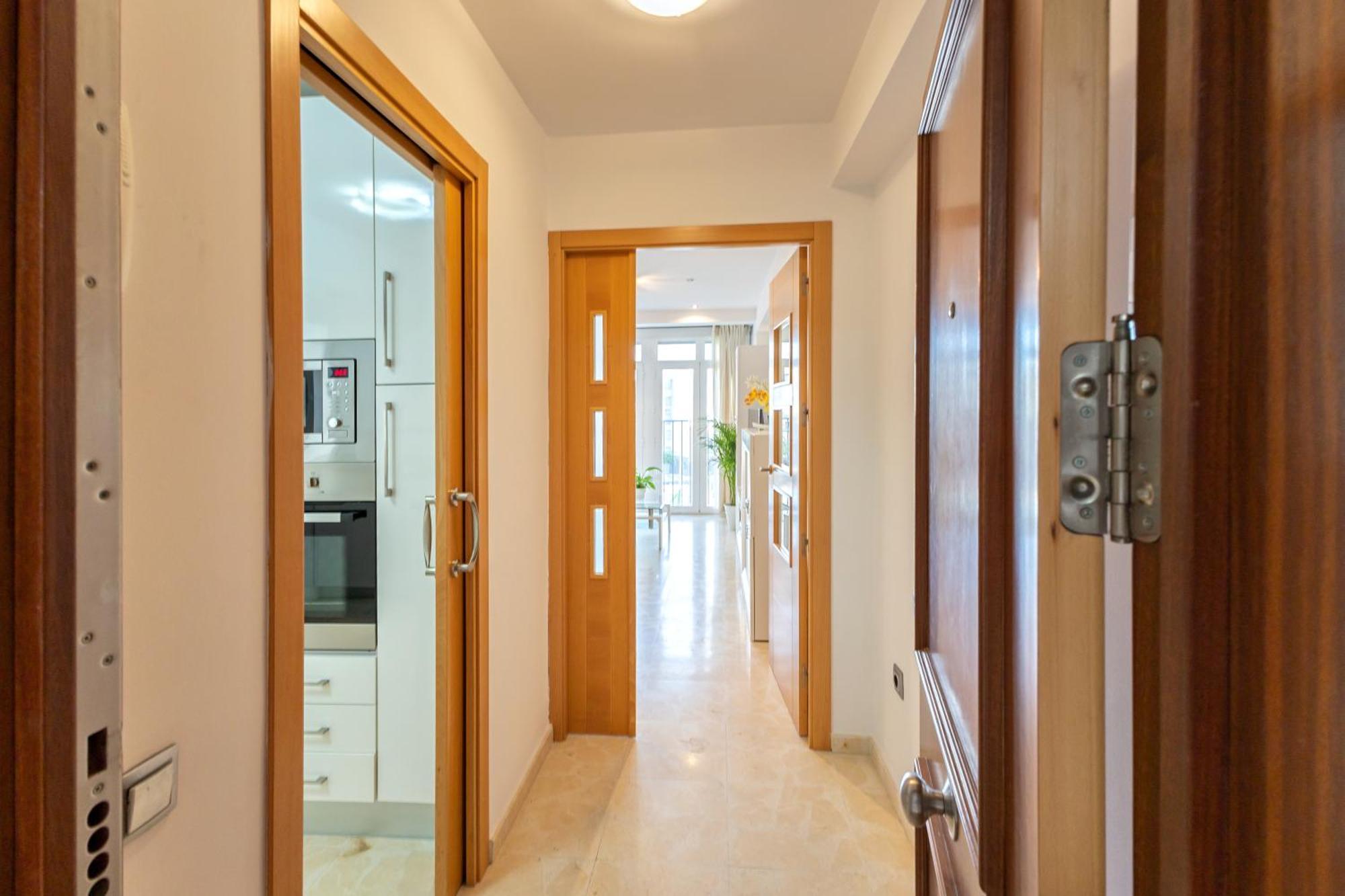 Charming 3 Bedroom At Triana Center By Oui