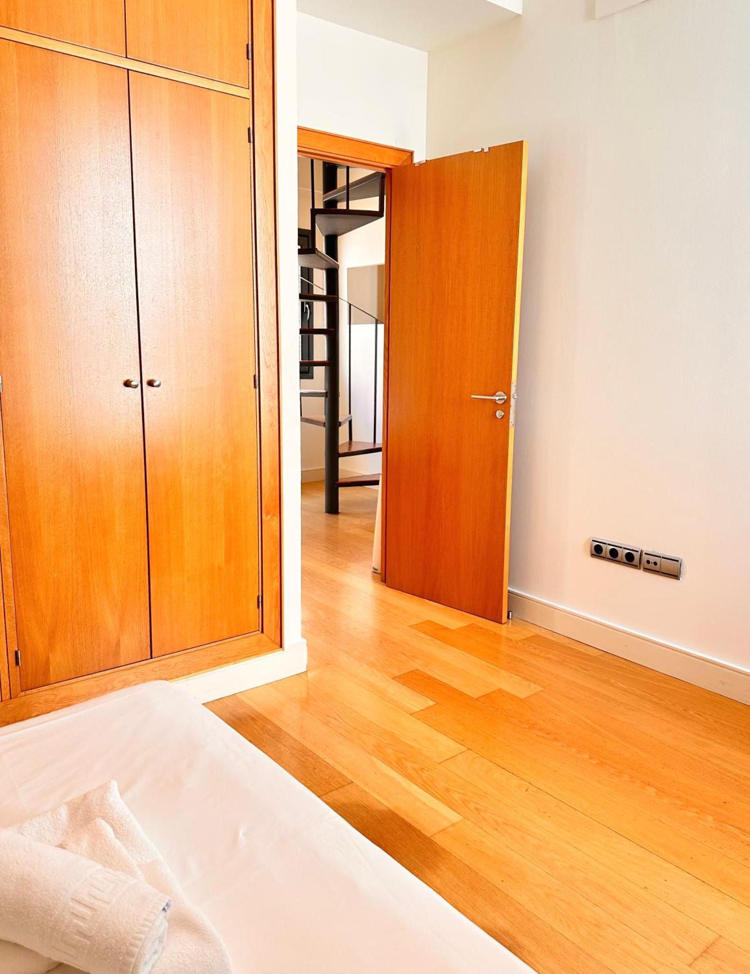 Penthouse Near Cathedral Private Rooftop Private Parking Apartamento *