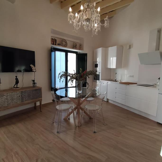 Casa Mora Triana *