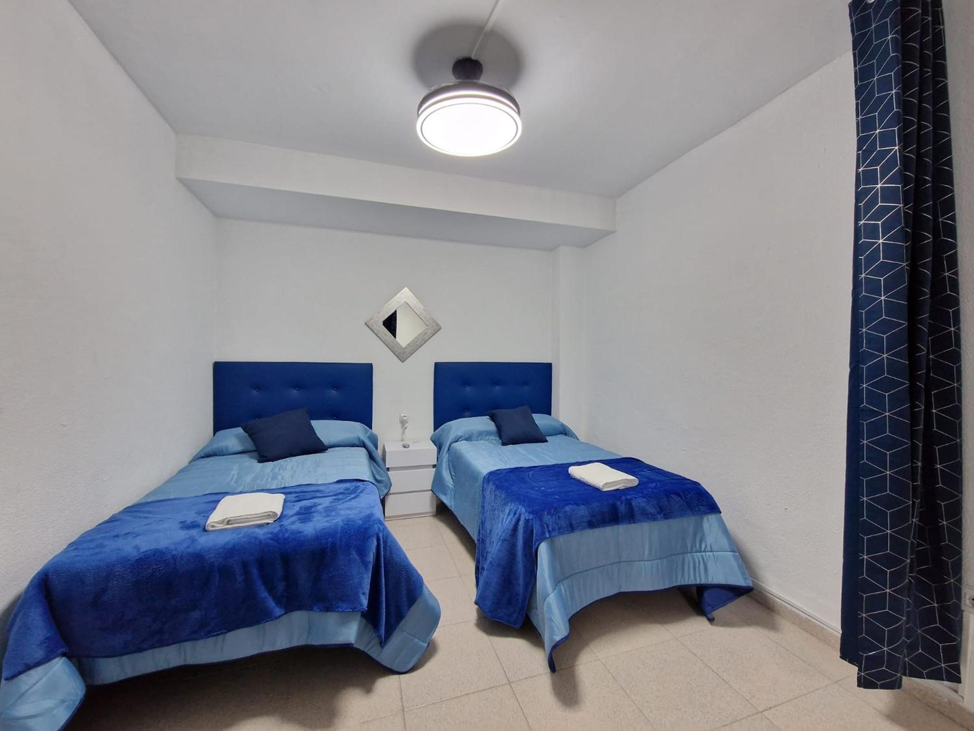Holiday home Espectacular Casa 5 Fibes Palacio Congresos Con Parking *