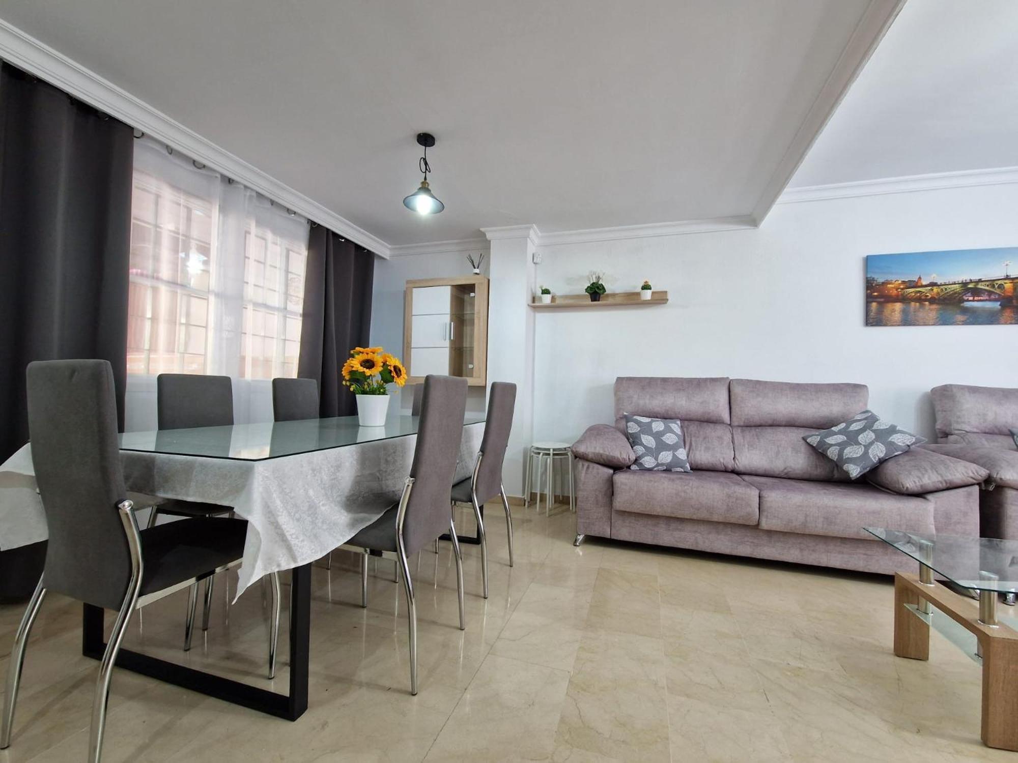 Espectacular Casa 5 Fibes Palacio Congresos Con Parking Holiday home *