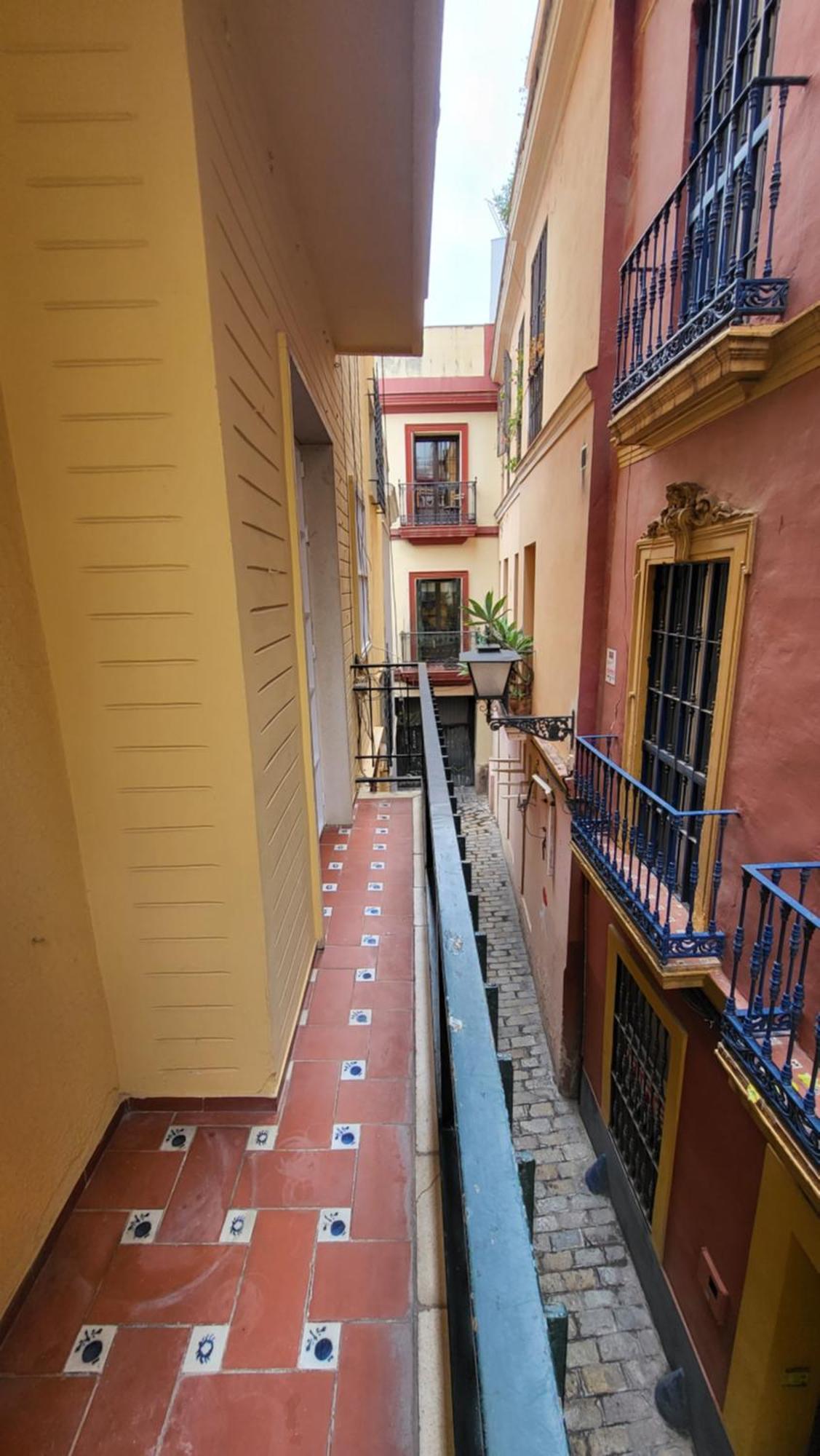 Rentalsevilla En La Plaza Del Salvador Seville