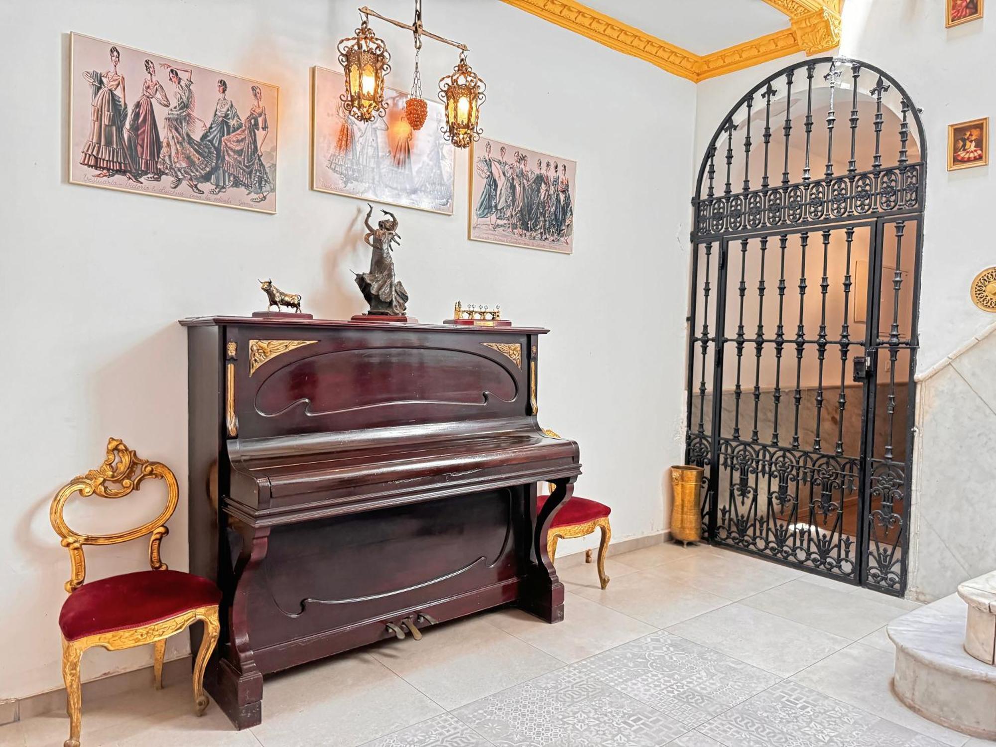 Palace House Hercules * Seville